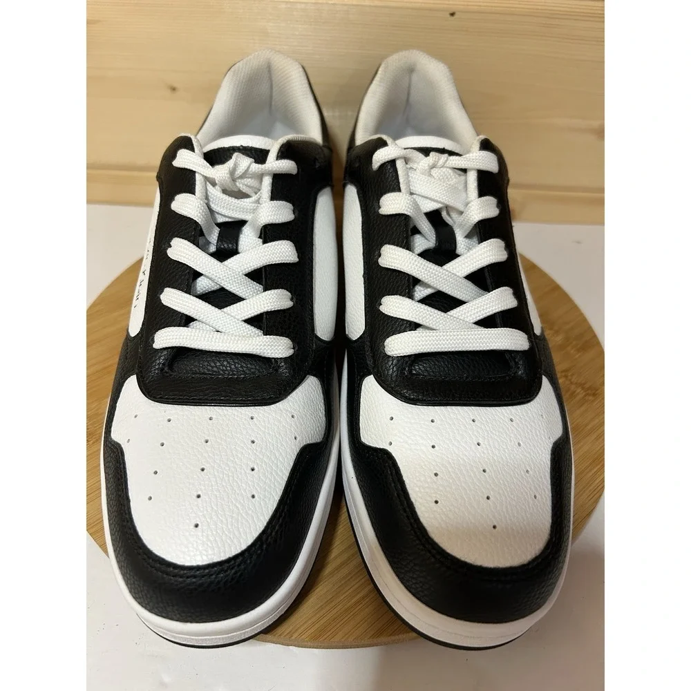 Calvin Klein Landy Black and White Sneakers Men's Size‎ 11.5 EUC